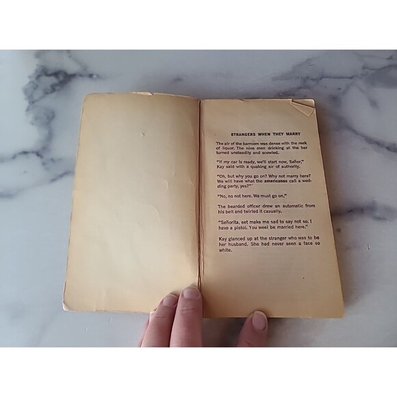 Stars In Your Eyes By Emilie Loring Paperback - Picture 2 of 10